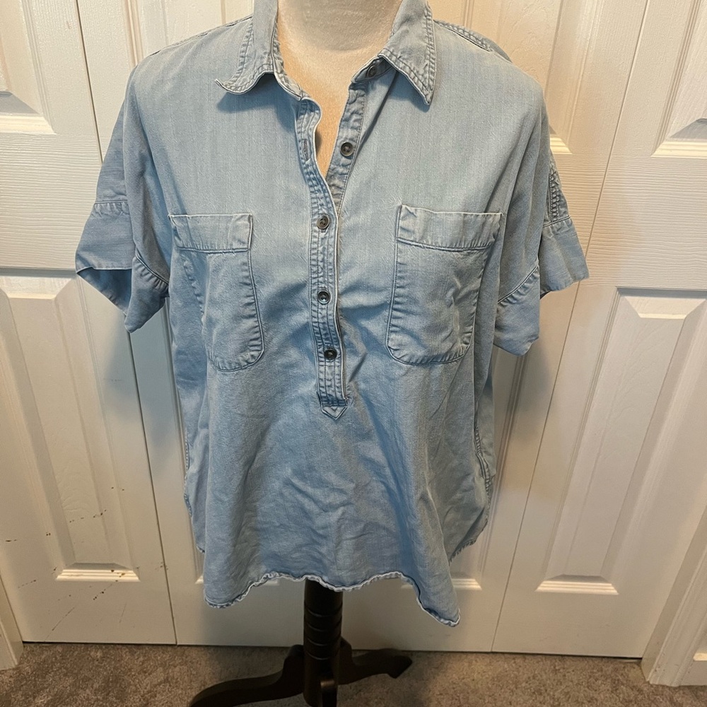 Chaps size L Light Blue Denim Shirt